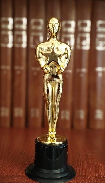 Free download Oscar Statue Prize -  free photo or picture to be edited with GIMP online image editor