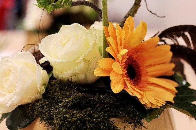 Free download Paasstuk Easter Flower Arranging -  free photo or picture to be edited with GIMP online image editor