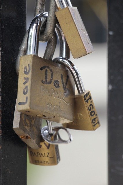 Free download Padlock Love Romantic -  free photo or picture to be edited with GIMP online image editor