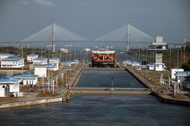 Unduh gratis Panama Canal Crossing Artificial - foto atau gambar gratis untuk diedit dengan editor gambar online GIMP