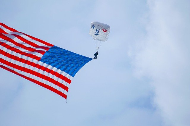 Free download Parachute American Flag Skydiver -  free photo or picture to be edited with GIMP online image editor