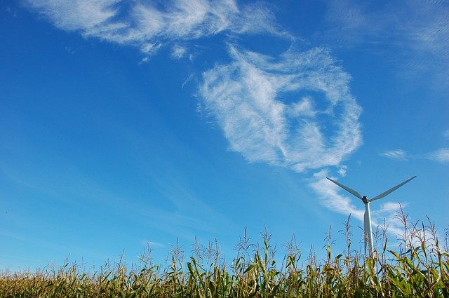 Darmowe pobieranie Pinwheel Clouds Field - darmowe zdjęcie lub obraz do edycji za pomocą internetowego edytora obrazów GIMP