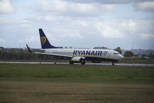 Free download Plane Ryanair Travel -  free photo or picture to be edited with GIMP online image editor