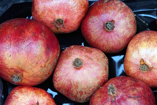 Free download pomegranates fruits healthy food free picture to be edited with GIMP free online image editor