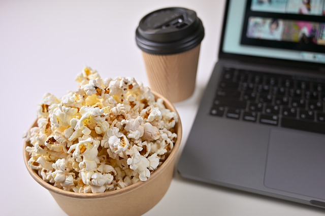 Free download popcorn snack movie internet free picture to be edited with GIMP free online image editor