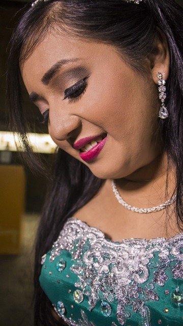 دانلود رایگان Portrait Quinceanera Young - عکس یا تصویر رایگان قابل ویرایش با ویرایشگر تصویر آنلاین GIMP