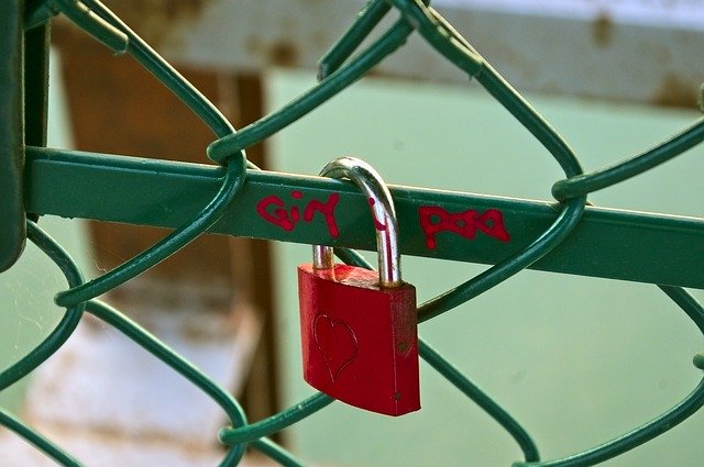 Free download Red Love Lock Padlock -  free photo or picture to be edited with GIMP online image editor