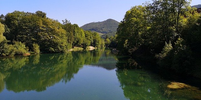 ດາວ​ໂຫຼດ​ຟຣີ River Landscape - ຮູບ​ພາບ​ຟຣີ​ຫຼື​ຮູບ​ພາບ​ທີ່​ຈະ​ໄດ້​ຮັບ​ການ​ແກ້​ໄຂ​ກັບ GIMP ອອນ​ໄລ​ນ​໌​ບັນ​ນາ​ທິ​ການ​ຮູບ​ພາບ​