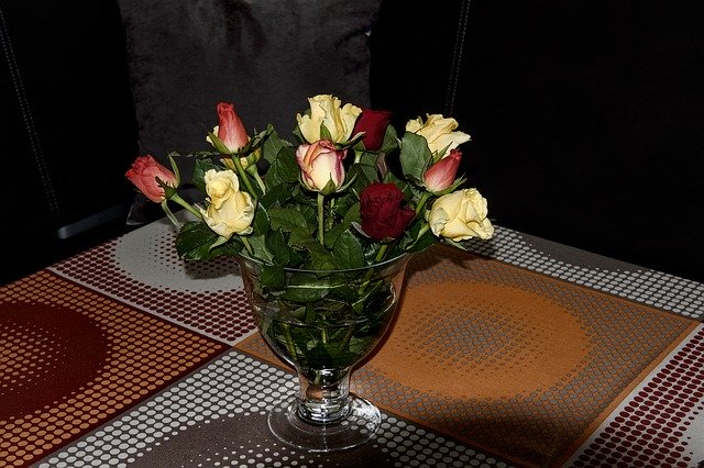 Free download Roses Vase Bouquet Living -  free photo or picture to be edited with GIMP online image editor