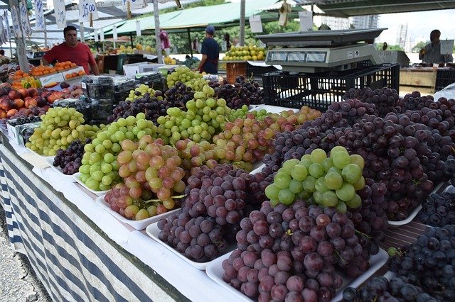 Free download Sao Paulo Market Fruit -  free photo or picture to be edited with GIMP online image editor