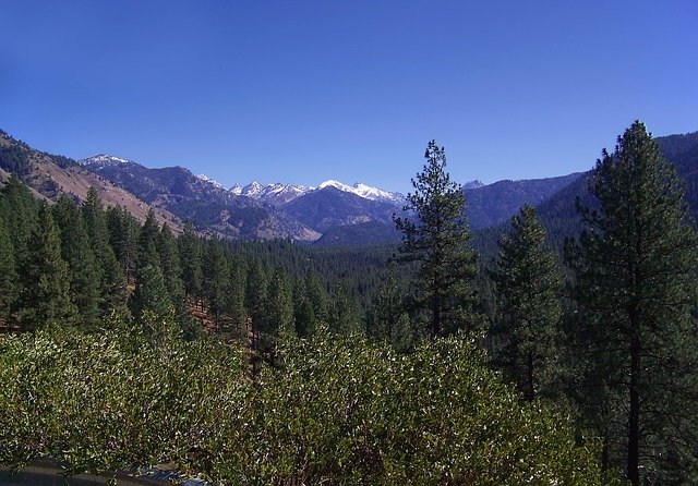 Free download Sawtooth Mountains Idaho -  free photo or picture to be edited with GIMP online image editor