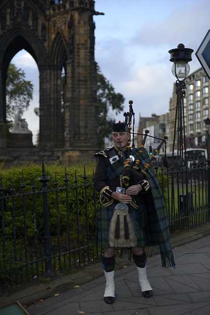 Free download scottish piper edinburgh scotland free picture to be edited with GIMP free online image editor