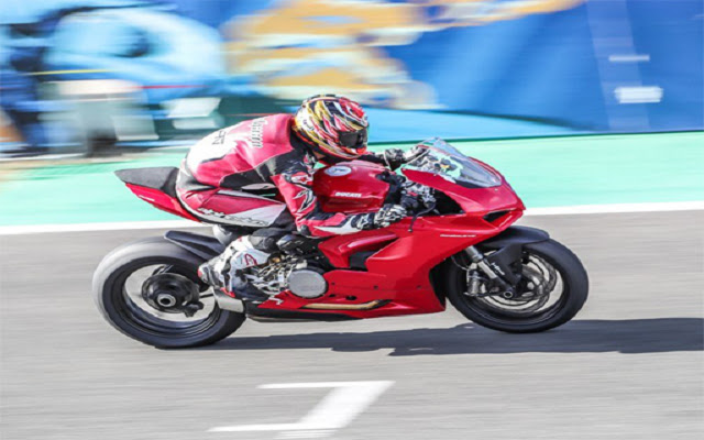 Ducati Panigale Puzzle  from Chrome web store to be run with OffiDocs Chromium online