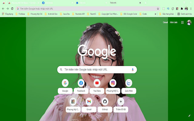 Phuong My Chi Theme Green Background  from Chrome web store to be run with OffiDocs Chromium online