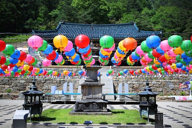 Muat turun percuma Section Lantern Temple - foto atau gambar percuma untuk diedit dengan editor imej dalam talian GIMP