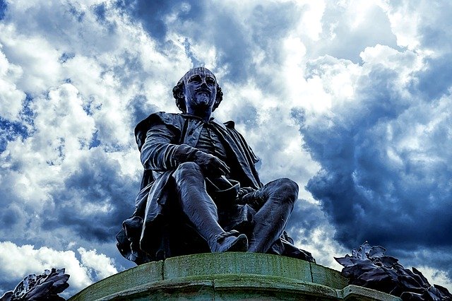 Free download Shakespeare Statue Blue Cloudy Sky -  free photo or picture to be edited with GIMP online image editor