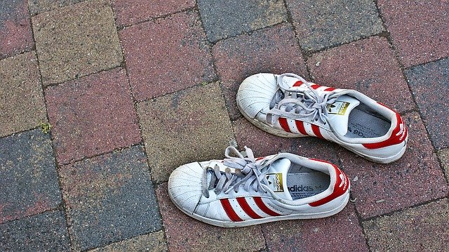 Muat turun percuma Shoe Walk Hiking - foto atau gambar percuma untuk diedit dengan editor imej dalam talian GIMP