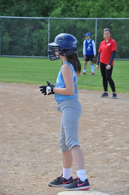 Free download Softball Girls Slow Pitch -  free photo or picture to be edited with GIMP online image editor