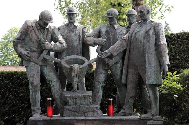 Free download Steel Worker Monument Mirogoj -  free photo or picture to be edited with GIMP online image editor