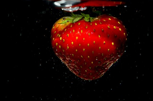 Free download Strawberry Water Fruit -  free photo or picture to be edited with GIMP online image editor