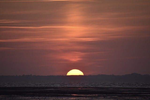 Free download sunset sun clouds sea ocean free picture to be edited with GIMP free online image editor