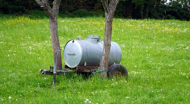 Free download tank truck water truck agriculture free picture to be edited with GIMP free online image editor