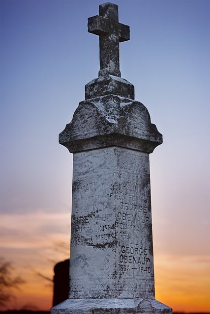 Free download tombstone graveyard cemetery tomb free picture to be edited with GIMP free online image editor