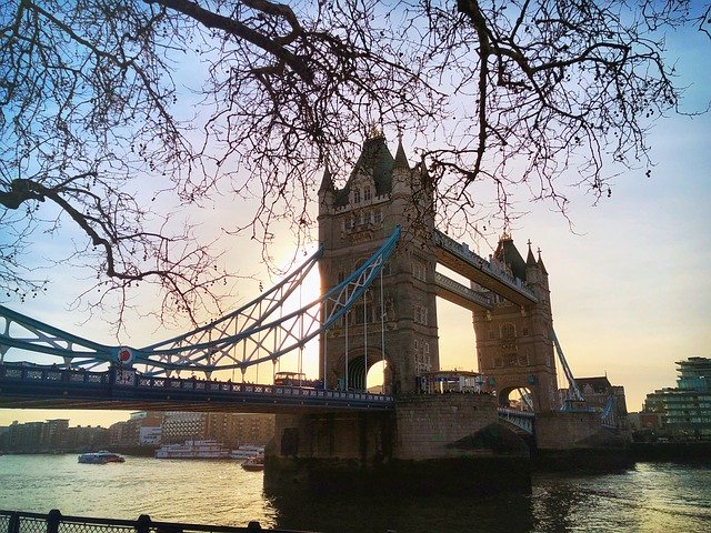 Free download Tower Bridge London Uk -  free photo or picture to be edited with GIMP online image editor