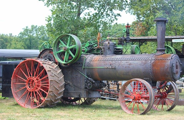 Free download Tractor Antique Old -  free free photo or picture to be edited with GIMP online image editor