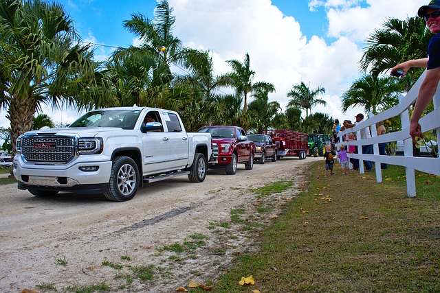 Free download truck gmc parade pickup transport free picture to be edited with GIMP free online image editor