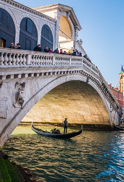 Free download venice bridge sea boat tourism free picture to be edited with GIMP free online image editor