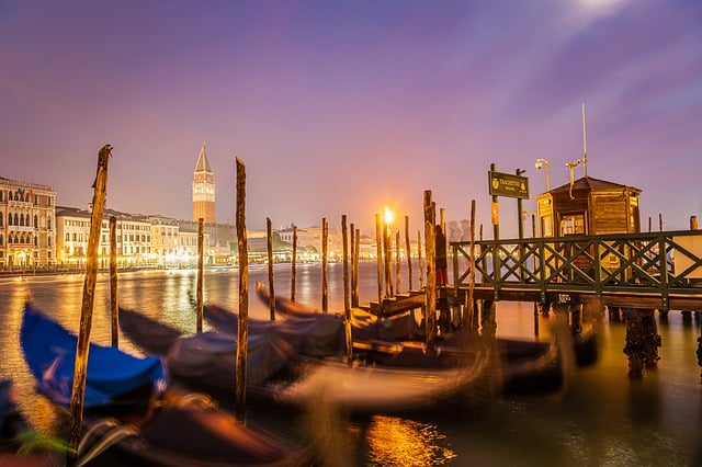 Free download venice gondolas night evening city free picture to be edited with GIMP free online image editor