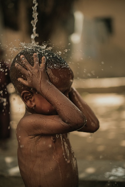 Free download water bathing african child happy free picture to be edited with GIMP free online image editor