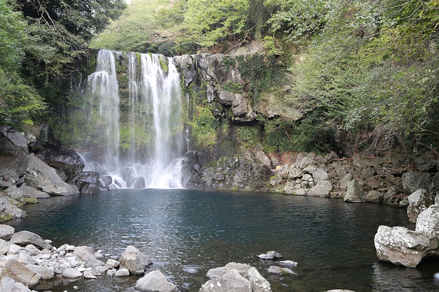 Free download waterfall river scenery flow free picture to be edited with GIMP free online image editor