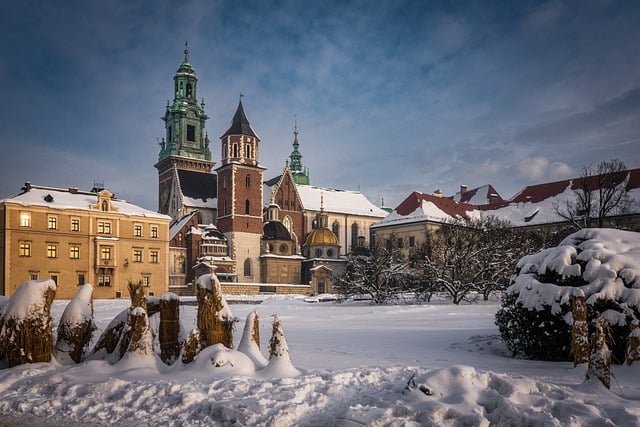 Free download wawel krakow poland winter castle free picture to be edited with GIMP free online image editor