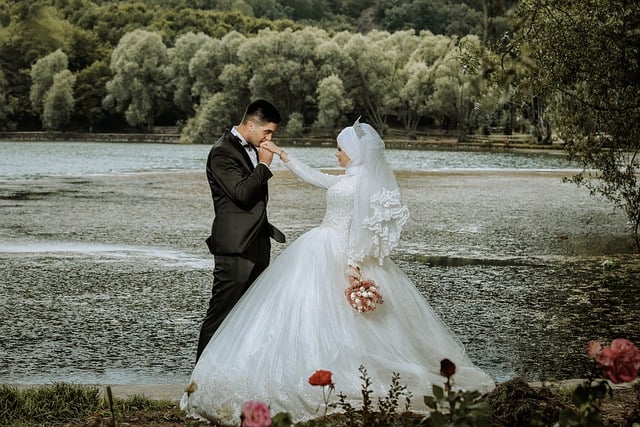 Free download wedding newlyweds muslim lake free picture to be edited with GIMP free online image editor