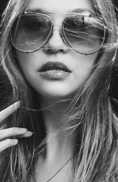 Free download woman model sunglasses freedom free picture to be edited with GIMP free online image editor