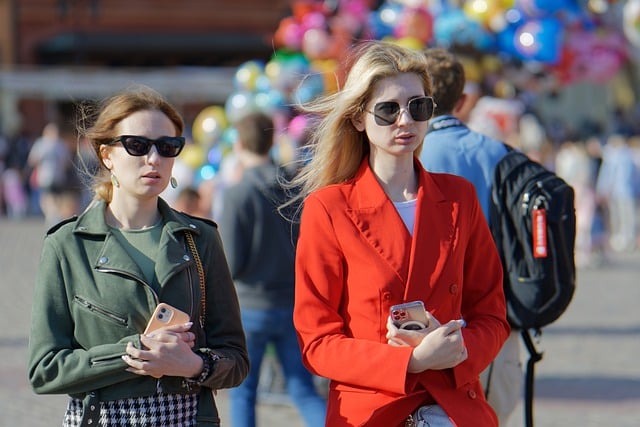 Free download women girls walking street free picture to be edited with GIMP free online image editor