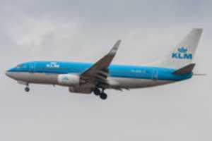 Free download 20.02.2017 / PH-BGK / KLM / Boeing 737-7K2 / Landing RWY 34 / Vienna airport (LOWW) free photo or picture to be edited with GIMP online image editor