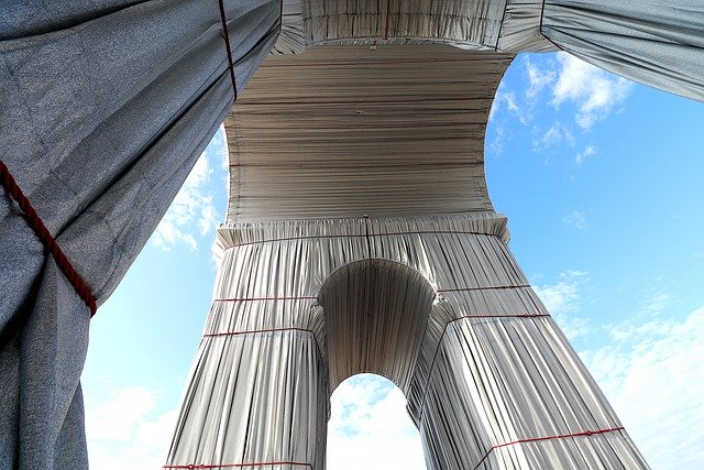 Free download arc de triomphe wrapped paris free picture to be edited with GIMP free online image editor