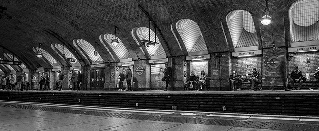 ດາວ​ໂຫຼດ​ຟຣີ Baker Street Tube Station London - ຮູບ​ພາບ​ຟຣີ​ຫຼື​ຮູບ​ພາບ​ທີ່​ຈະ​ໄດ້​ຮັບ​ການ​ແກ້​ໄຂ​ກັບ GIMP ອອນ​ໄລ​ນ​໌​ບັນ​ນາ​ທິ​ການ​ຮູບ​ພາບ​