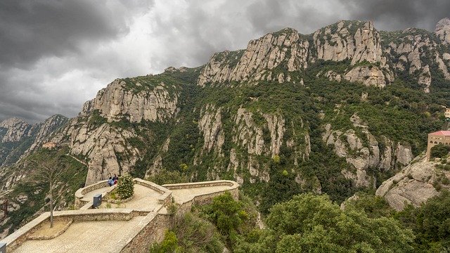 免费下载巴塞罗那山脉蒙特塞拉特 - 使用 GIMP 在线图像编辑器编辑的免费照片或图片