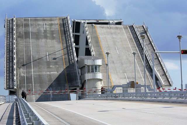 Free download bascule bridge crossing gates free picture to be edited with GIMP free online image editor