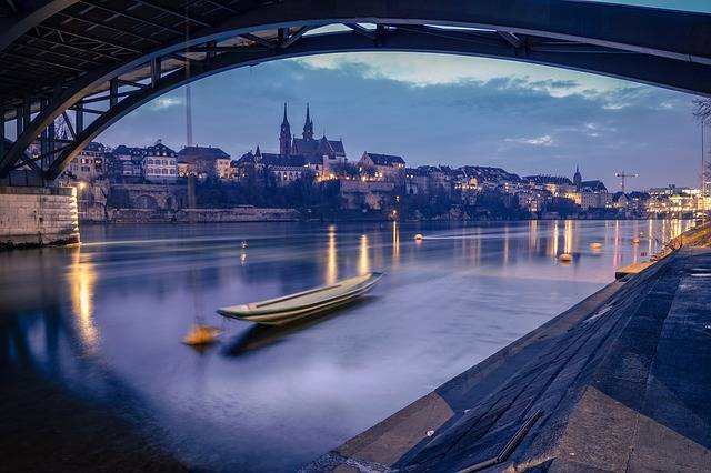 Descărcați gratuit șablonul foto gratuit Basel River Rhine pentru a fi editat cu editorul de imagini online GIMP