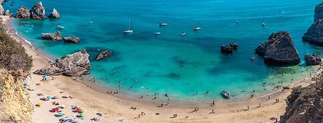 Descarga gratuita Beach Mar Summer: foto o imagen gratuita para editar con el editor de imágenes en línea GIMP