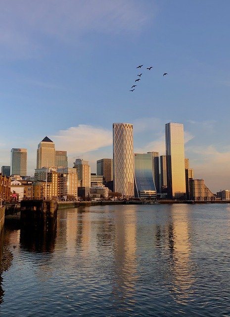 Muat turun percuma bangunan sungai canary wharf gambar percuma untuk diedit dengan editor imej dalam talian percuma GIMP