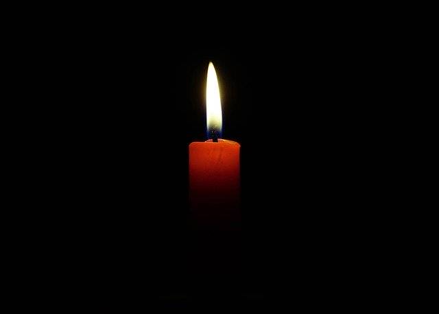 Candle Light を無料でダウンロード - GIMP オンライン画像エディタで編集できる無料の写真や画像