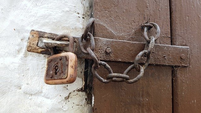 Free download castle chain lock u lock door gate free picture to be edited with GIMP free online image editor