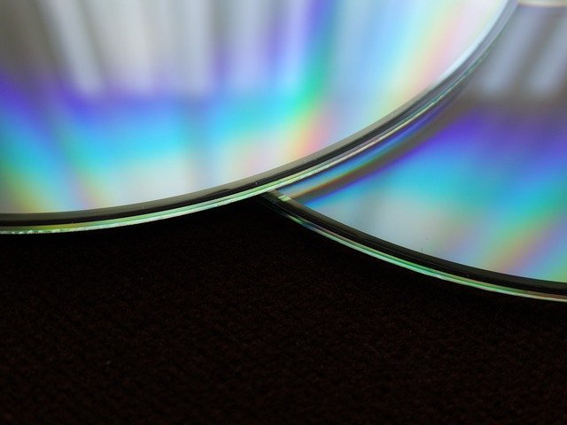 Free download cd dvd disk diskette computer dvd free picture to be edited with GIMP free online image editor