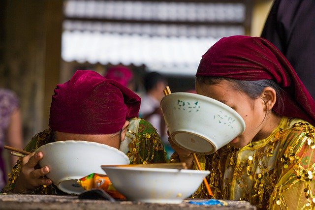 Free download children vietnam eating ha giang free picture to be edited with GIMP free online image editor